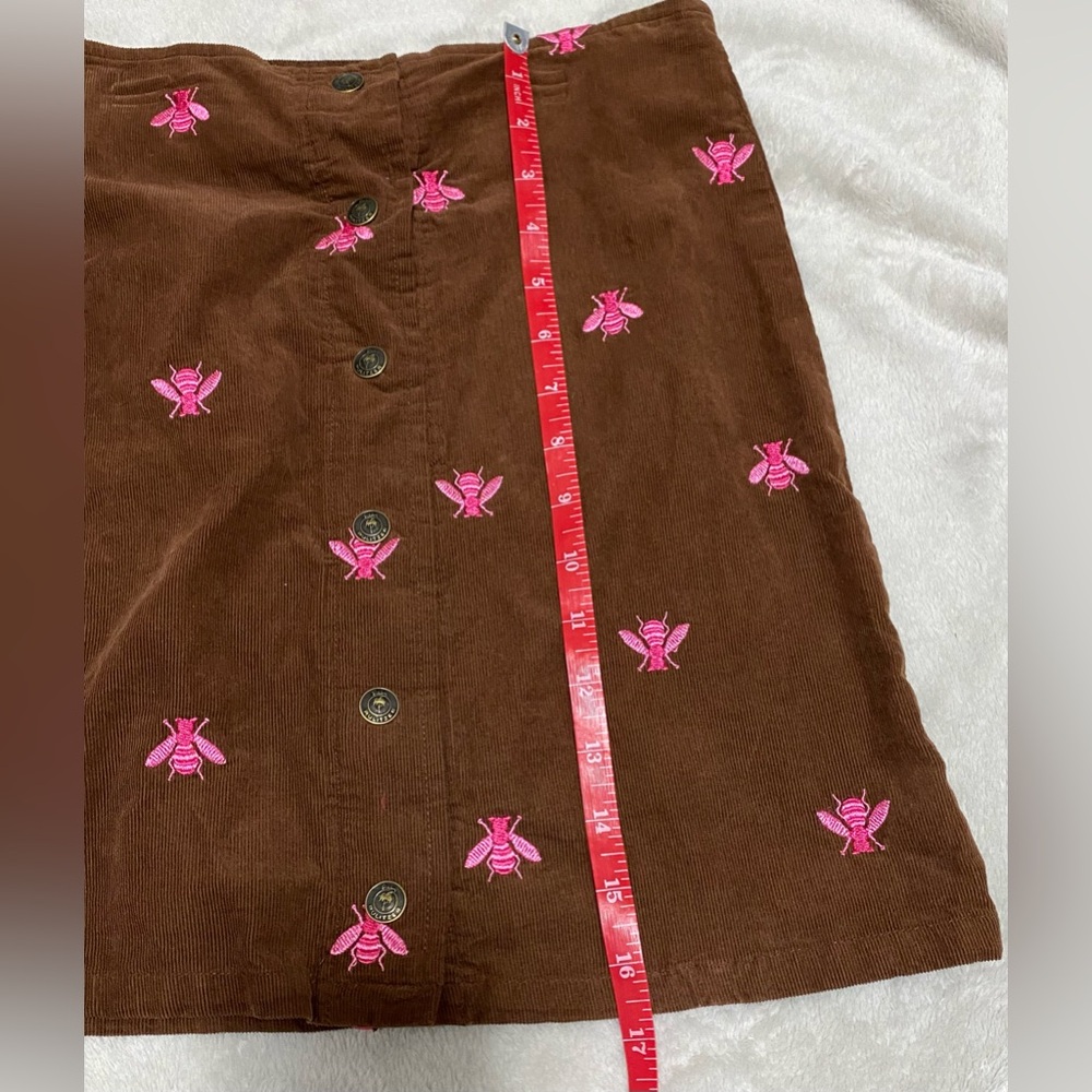 Lilly Pulitzer Girls Embroidered Bee Corduroy Skirt - Picture 6 of 6